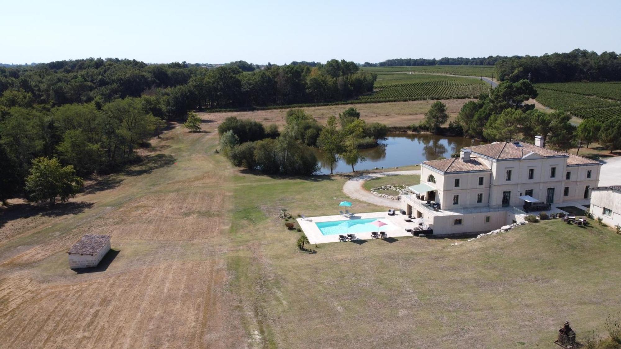 Domaine De L'Émeraude Petit-Palais-et-Cornemps Exterior foto